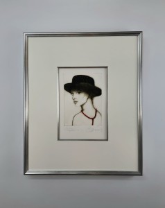 Radzikowska Elżbieta / Dziewczyna w kapeluszu / 47 x 39 / grafika